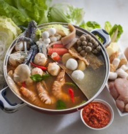 Stimbot Sup Ayam & Tom Yam (“Ying Yong”)
