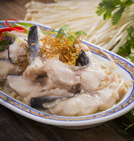 Steamed Fish with Enoki Mushrooms Recipe