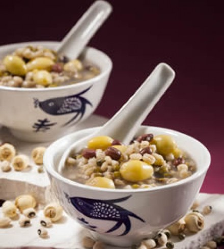 Hearty Beans and Gingko Nuts Dessert
