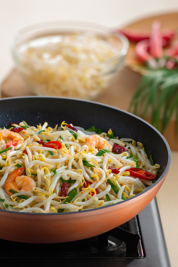 Stir-Fried Bean Sprout with Prawn