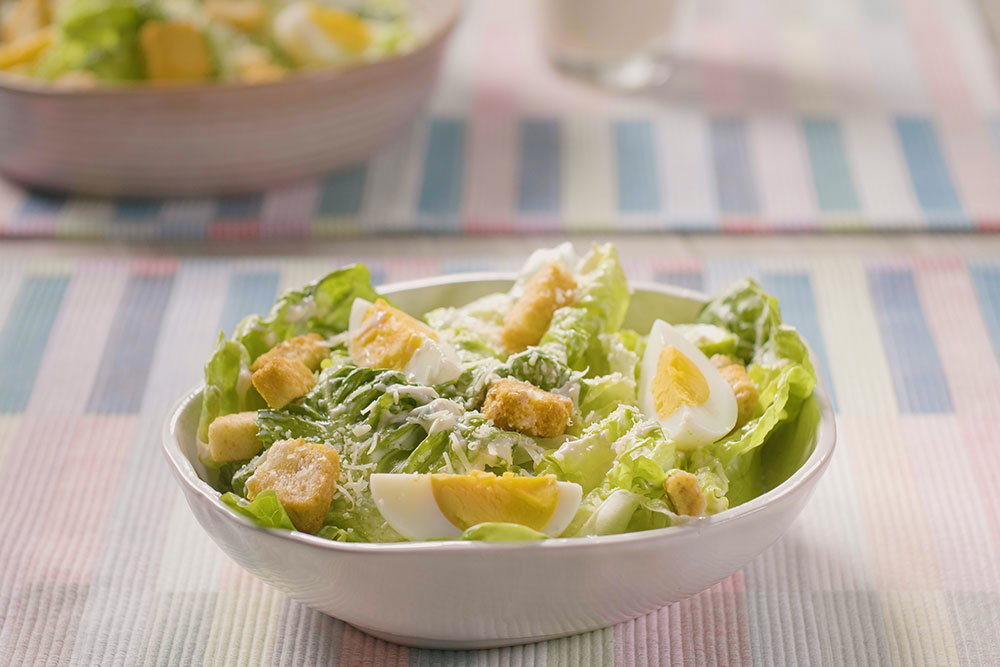Salad “Caesar” Bersama Sos “AJI-SHIO”