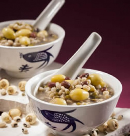 Hearty Beans and Gingko Nuts Dessert