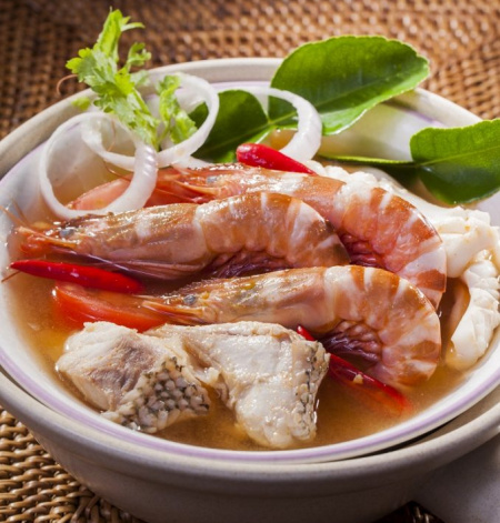 Sup Tom Yam Makanan Laut